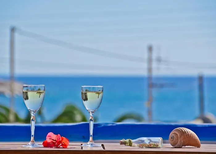 Sea View Apartments & Studios