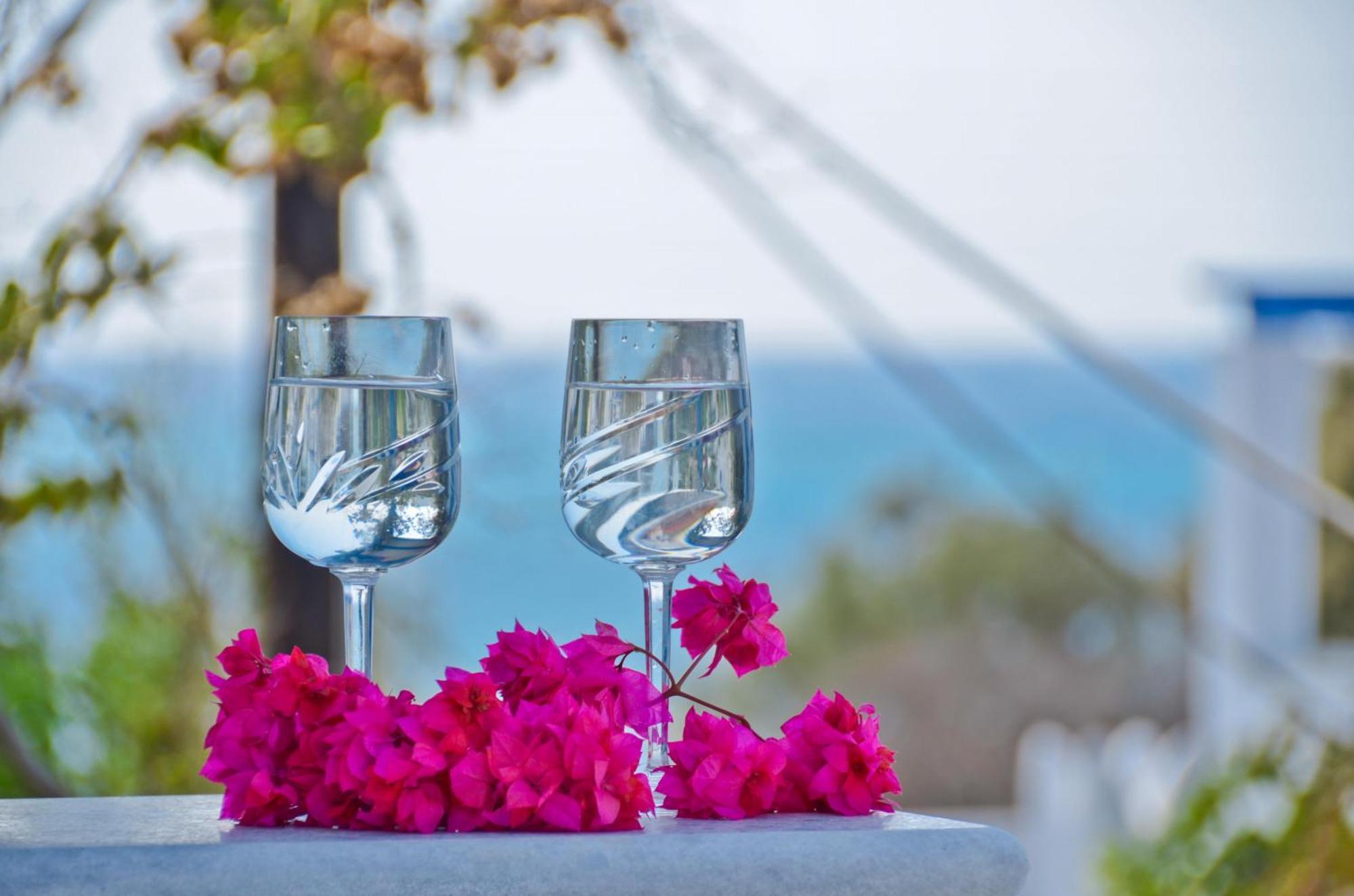 Sea View & *
